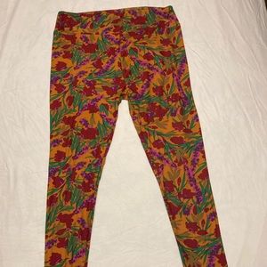 NWOT Tall & Curvy LuLaRoe Leggings